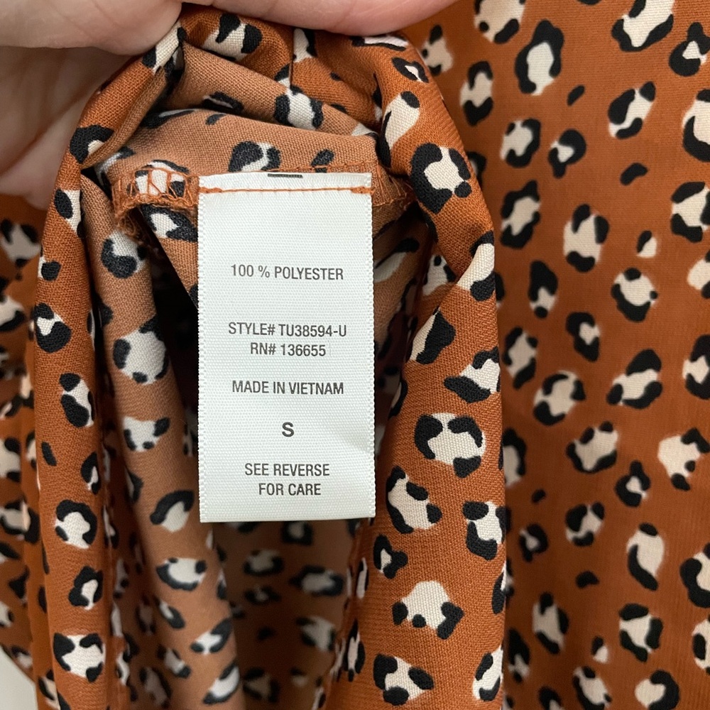 West Kei Animal Print, Tie Front Blouse - Picture 7 of 7